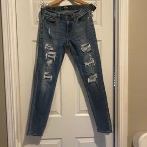 Used Men’s Hollister Skinny Advanced Stretch Distressed light denim jeans.